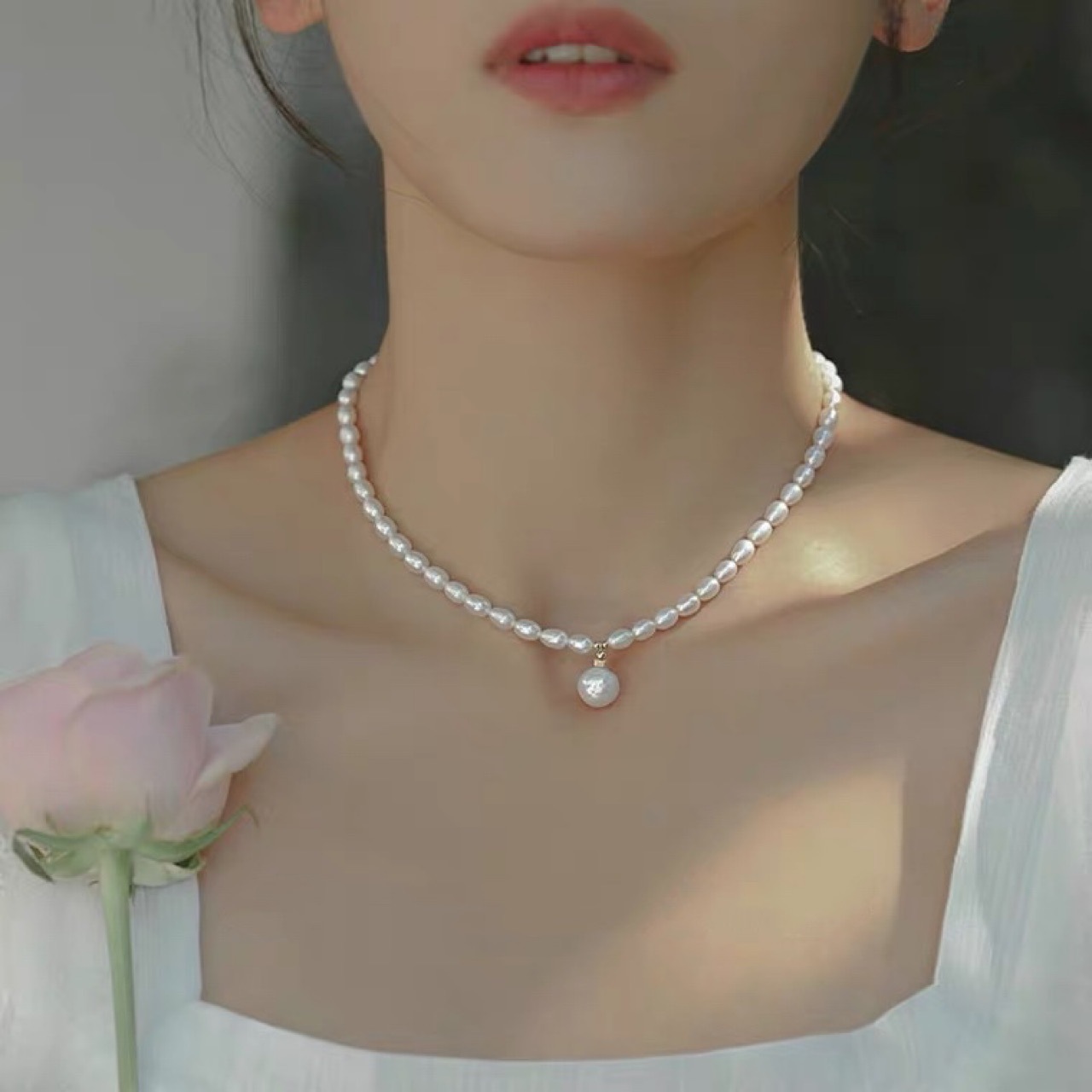 Design organic necklace from pearl
