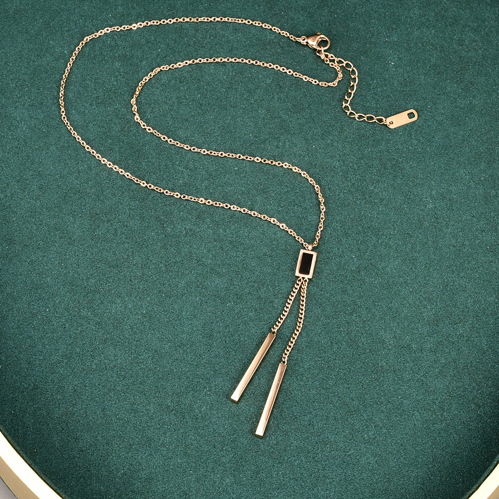 Vintage Rechteckige Stabquaste Aus Titanstahl, Einfache Halskette display picture 4