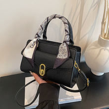 �n�溆�s�������С����Ů2025�¿����e�ٴ�μ���r��ͨ��б���