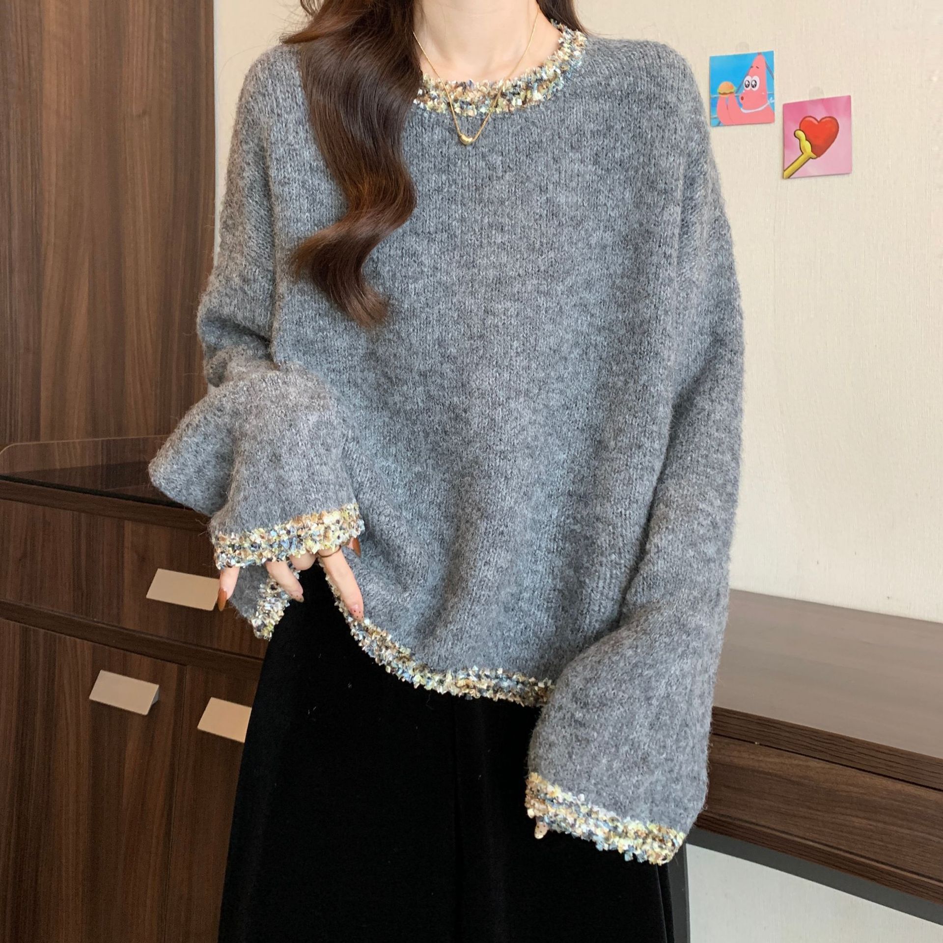 Autumn and Winter Simple Long-Sleeved Loose Slimming Tops for Women with Diamond-Encrusted Round Neck Pullover Knitwear Trendy 2026 Autum New Style