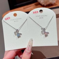 韩版蝴蝶结项链轻奢精高级精致锁骨链时尚百搭饰品超闪冰花切项链