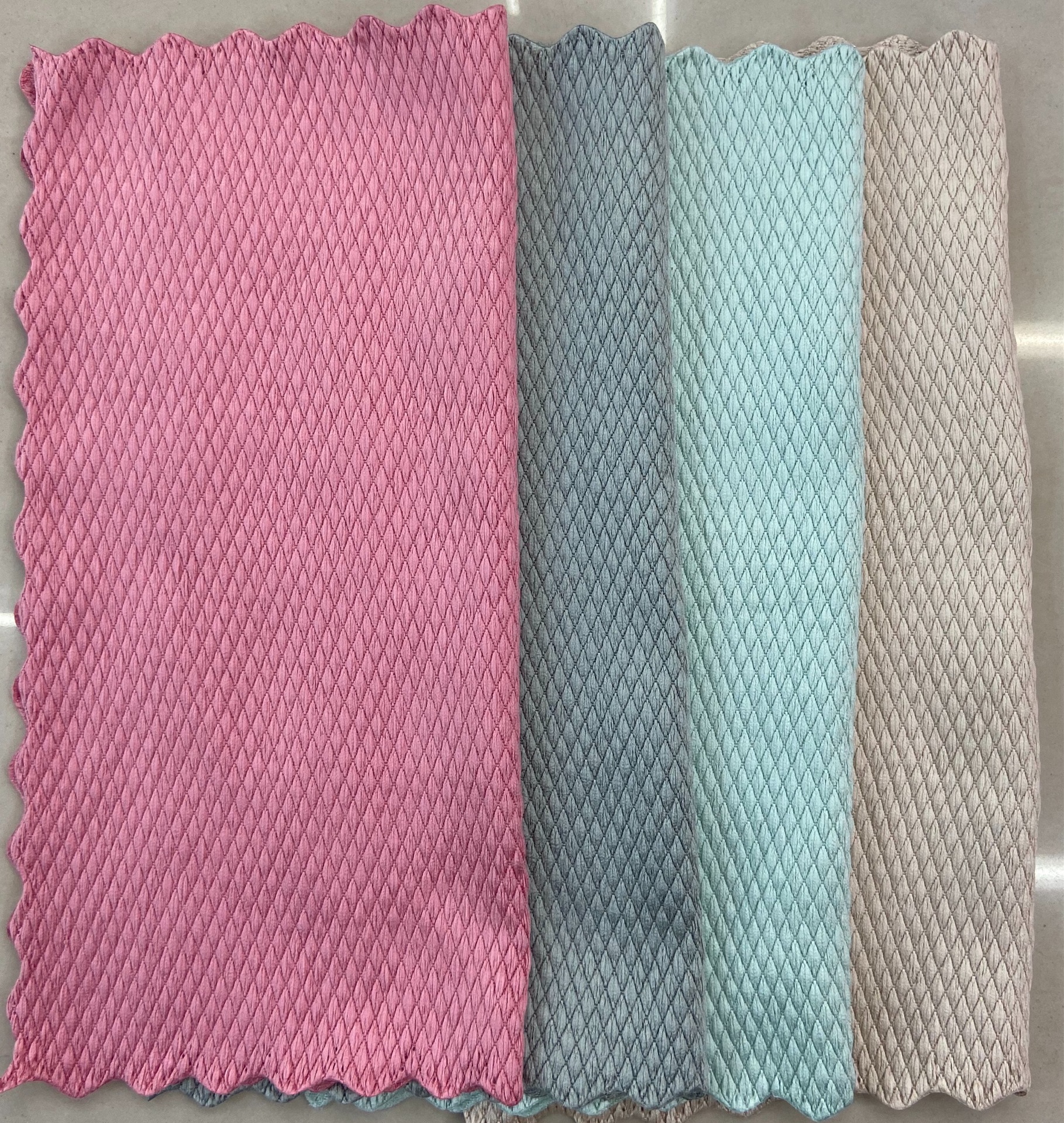 鱼鳞抹布浅色图片