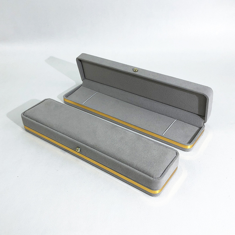 灰色手链盒.jpg