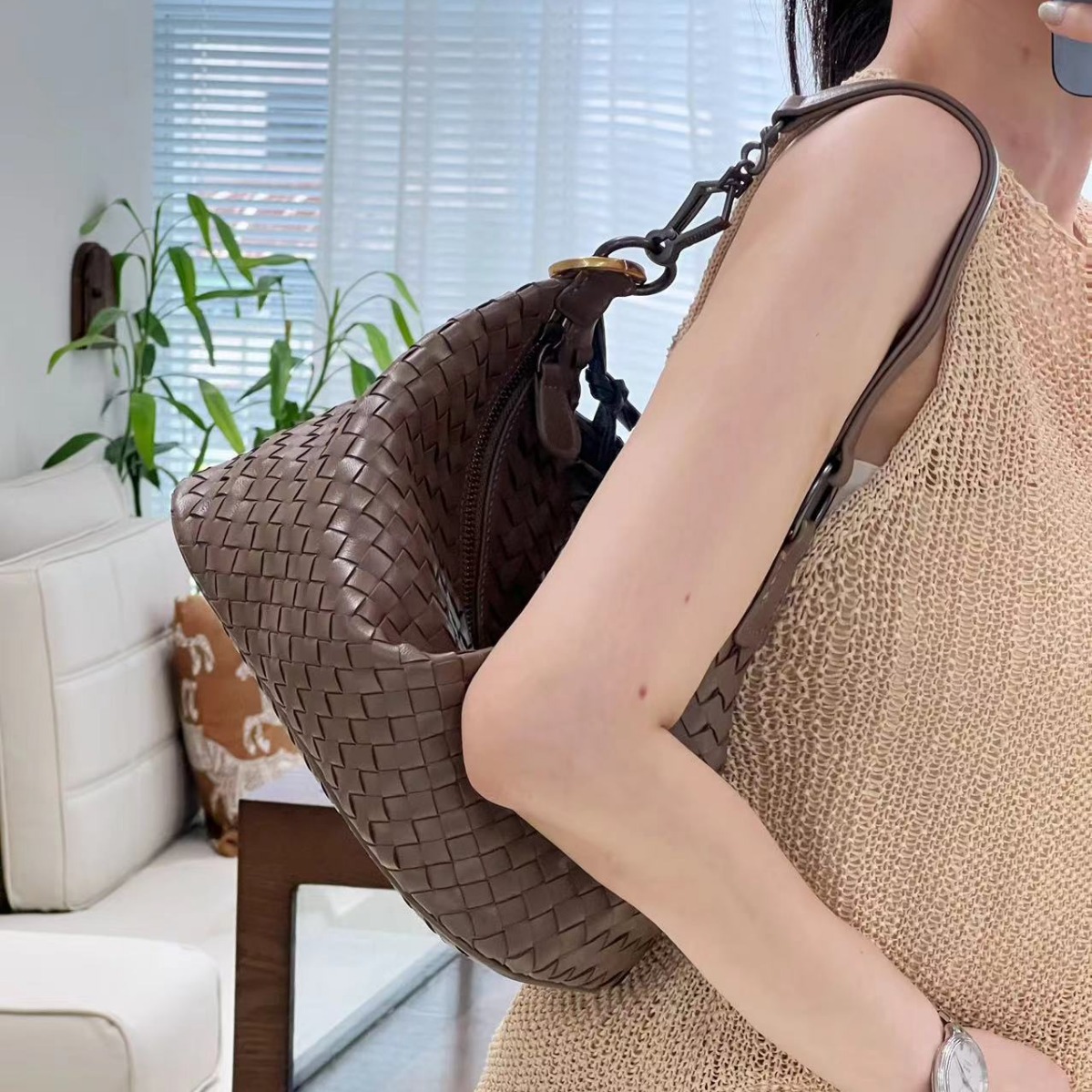 European And American Luxury Style Women's Crescent Bag Wholesale Fashion Genuine Leather Woven Handbag Large Capacity Underarm Bag - Thumbnail 3