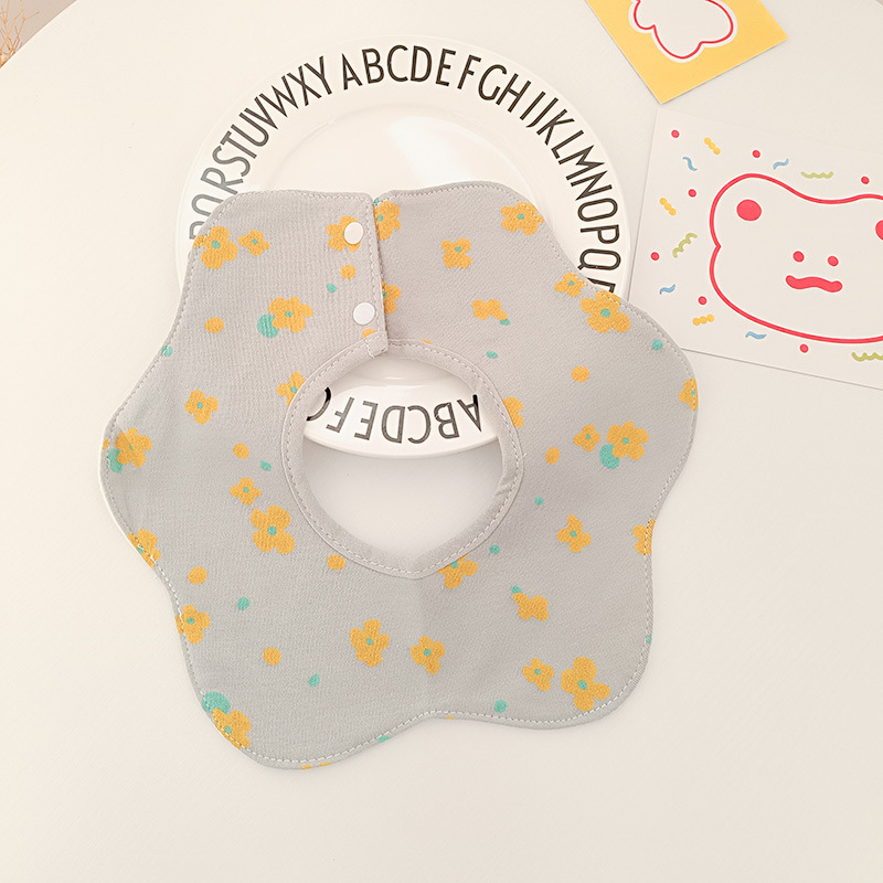 Bebé recién nacido otoño e invierno nuevo estilo flor saliva toalla algodón bebé impermeable escupir babero 360 grados rotación