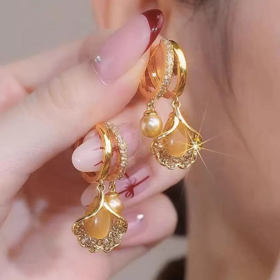 Earrings, European style, crystal‑encrusted diamond‑look, lightweight, multiple designs