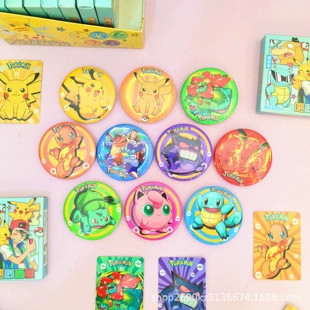 Блайнд-бокс со значками Pokémon и карточками блеск