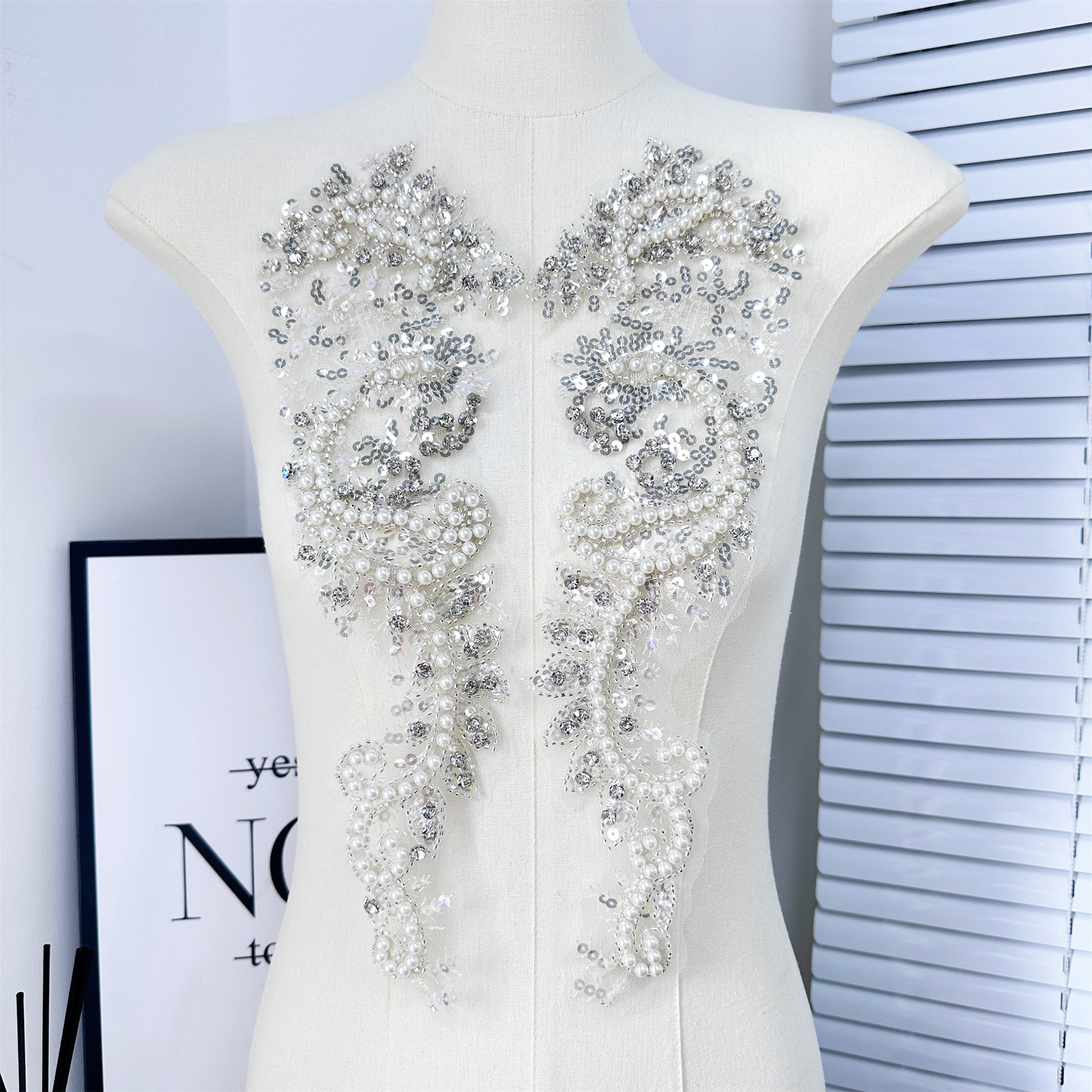 Parche de malla con lentejuelas y perlas, nuevo, en stock, accesorios DIY para vestidos de novia y faldas, aplique decorativo. image 2
