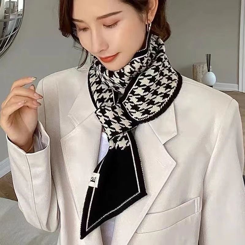 Free Shipping Scarf Women's Chessboard Plaid Autumn and Winter 2022 New High-end Niche Design Korean Style Knit Scarf