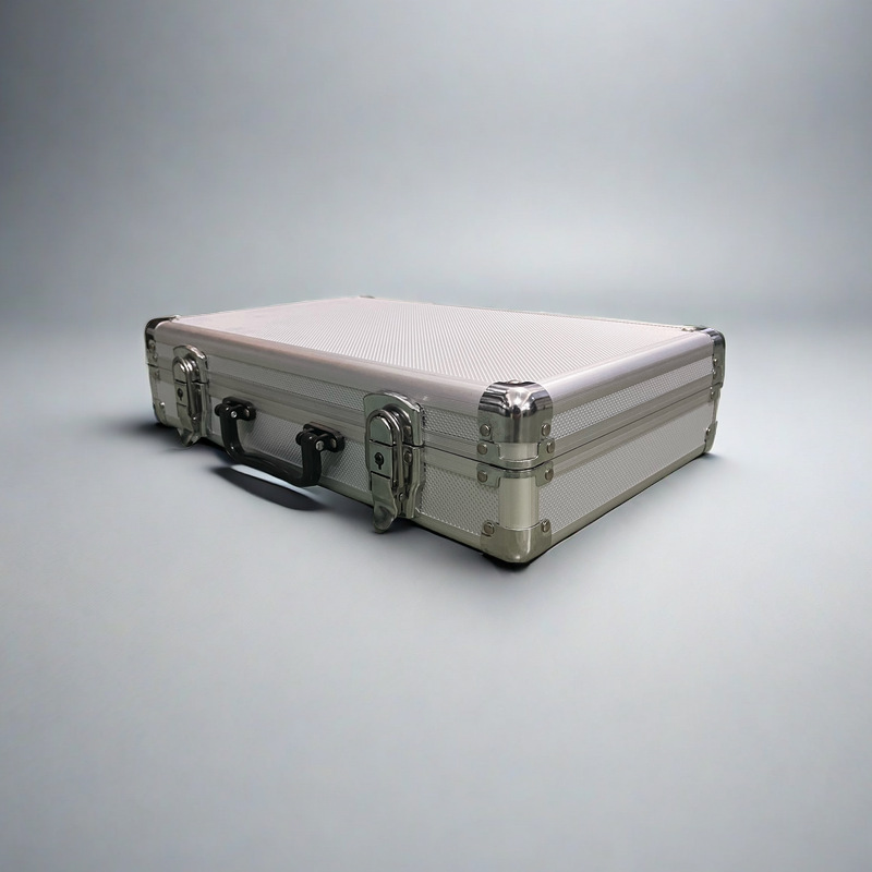银色铝合金手提工具箱 防震仪器样品展示箱内部EVA内衬来图雕刻