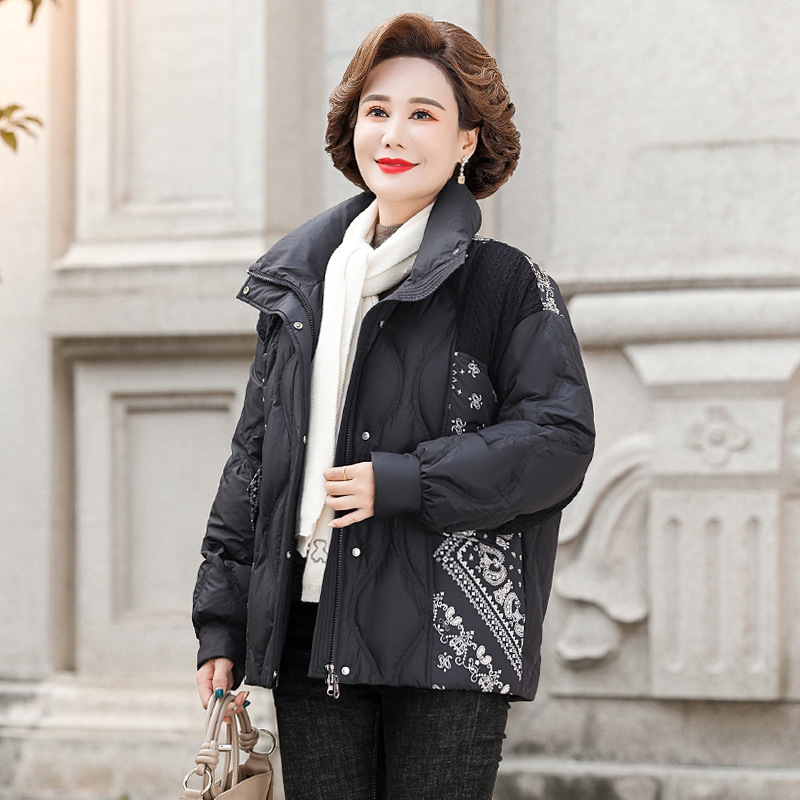 Mother Down Jacket Short Western Style Middle-aged and Elderly Winter Coat 2022 New Winter Middle-aged Women's Wear 50 Years Old