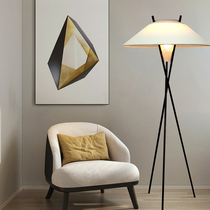 Italian Fashionable And Simple Living Room Sofa Floor Lamp Nordic Creative Tripod Art Bedroom Study Floor Lamp