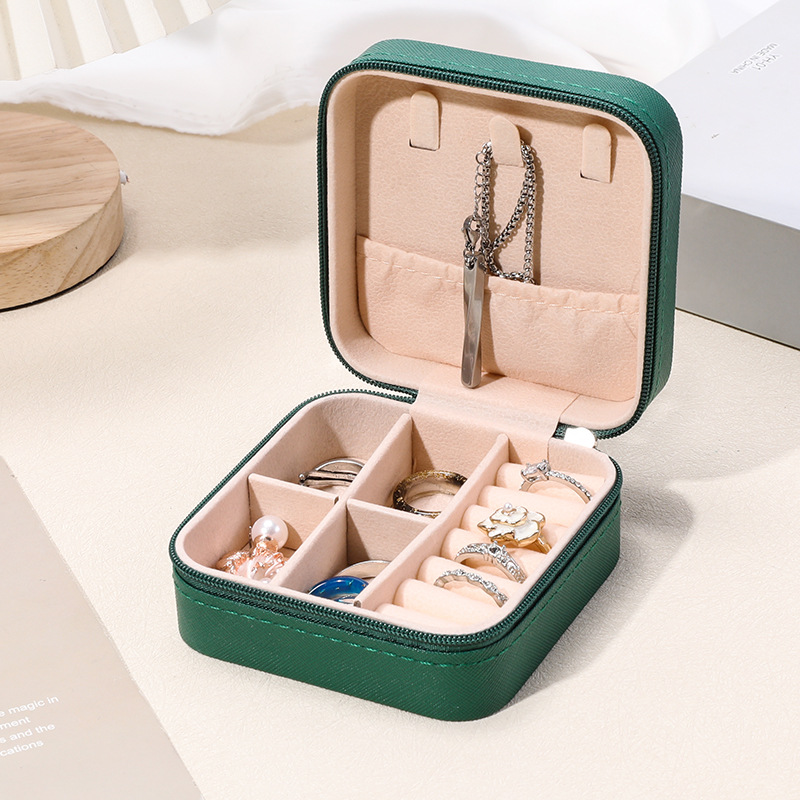 Caja de almacenamiento de viaje portátil pequeña y exquisita caja de joyas de viaje europea anillo collar pendientes pendientes caja de joyas