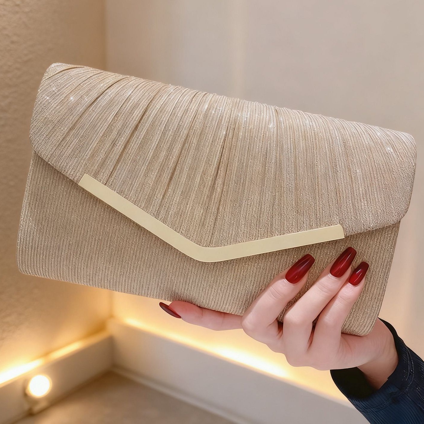 Cross-border European and American Fashion Pleated Envelope Bag Elegant Dress Dinner Clutch Bag Party Evening Bag Women's Banquet Bag