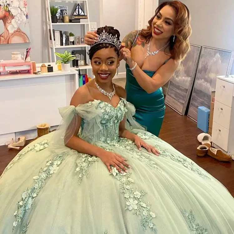 AliExpress nuevo vestido de noche de un hombro verde menta temperamento vestido de princesa banquete de cumpleaños anfitrión traje de escenario