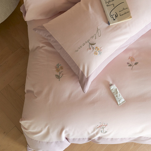 Xiaogui value-for-money Class A 100-count brushed long-staple cotton four-piece set pure cotton embroidered flower quilt cover pure cotton autumn and winter bedding