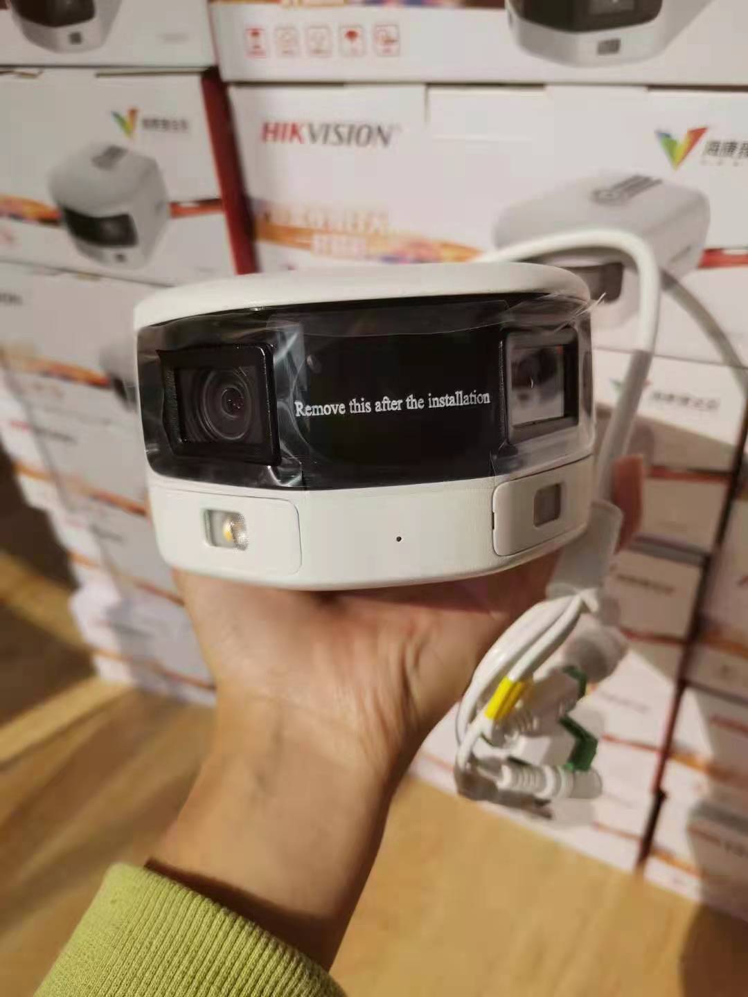 海康威视400万像素DS-2CD3T47WDP2V2-L臻全彩广角全景网络摄像机