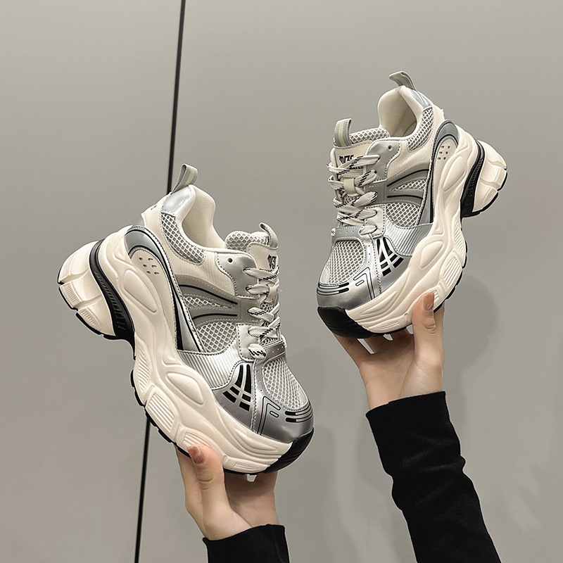 Aumento de la altura oculta zapatos de papá para las mujeres 2024 primavera París nueva plataforma zapatos para correr transpirable versátil casual zapatilla de deporte