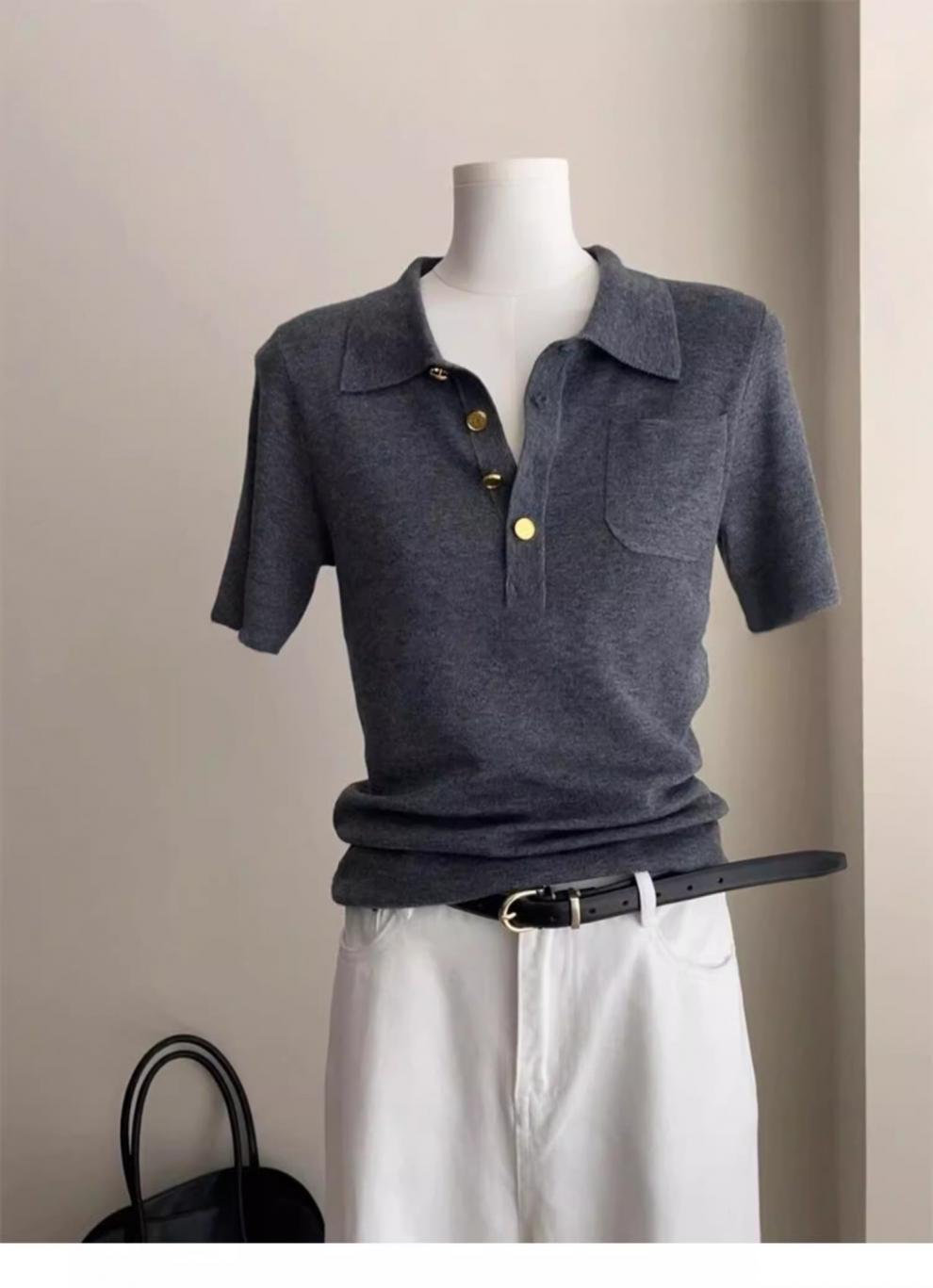 Áo thun nữ cổ polo tay ngắn dệt kim phom ngắn vai thẳng — màu đen chi tiết 6
