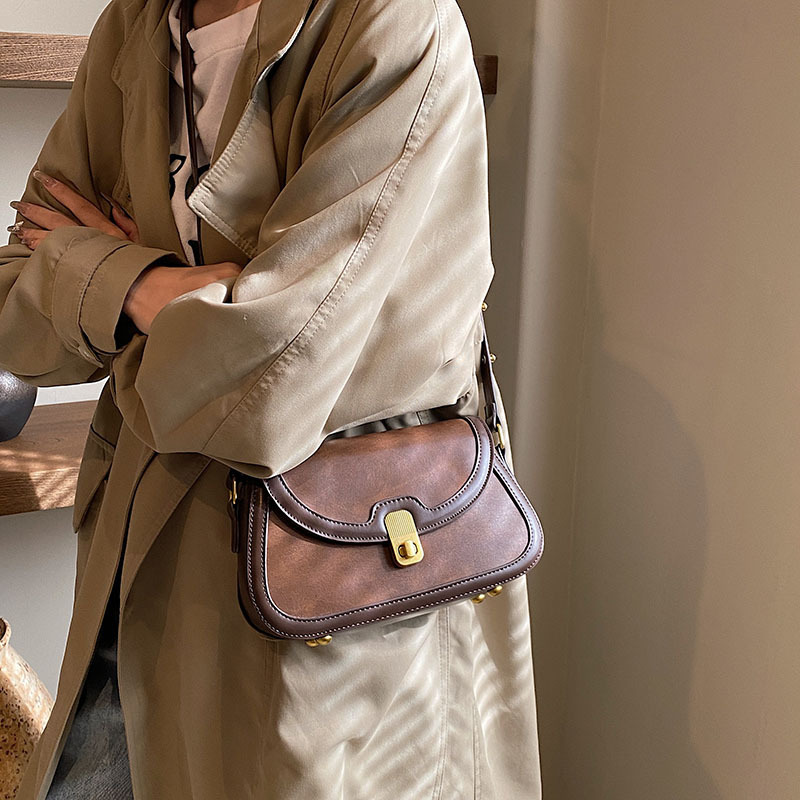 Niche design contrast color bag for women 2024 new high-end fashion shoulder bag simple and versatile crossbody small square bag_voghion.com