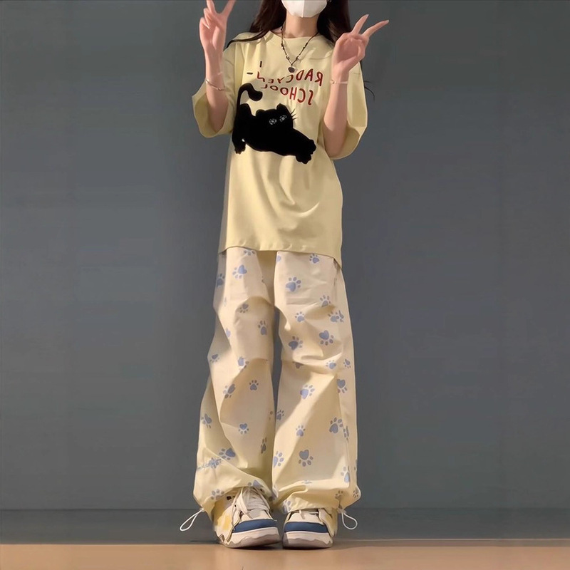 Summer New Dopamine Sportswear Suit for Women Summer Cute Age-Reducing Cat Short-Sleeved Paw Print Trousers Two-Piece Set