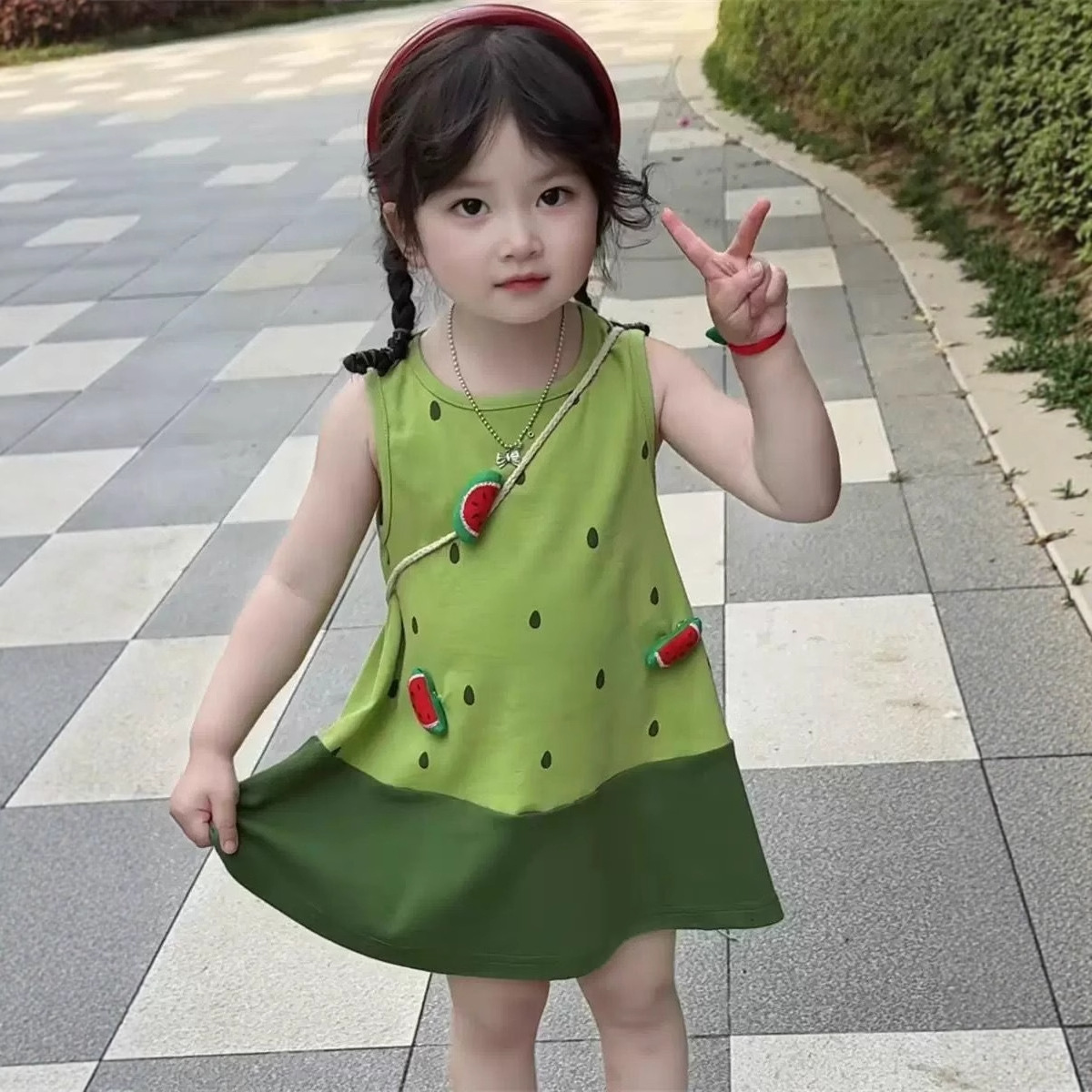Children's Fashionable Summer 2025 New Girls' Dress Stereo Watermelon Sleeveless Summer Dress Cute Baby Vest