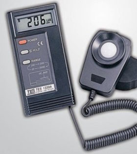 代理台湾泰仕TES-1334A数字式照度计