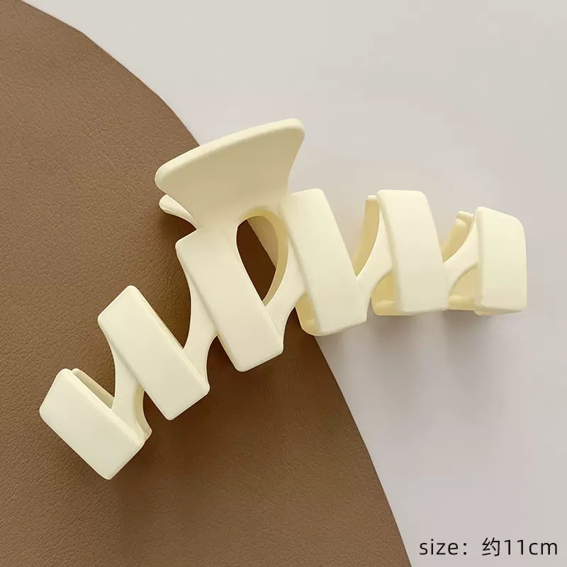 Milk Brown simple clip de tiburón horquilla hembra Cabeza trasera updo clip de pelo cabeza de plástico grande pinza de pelo tocado horquilla