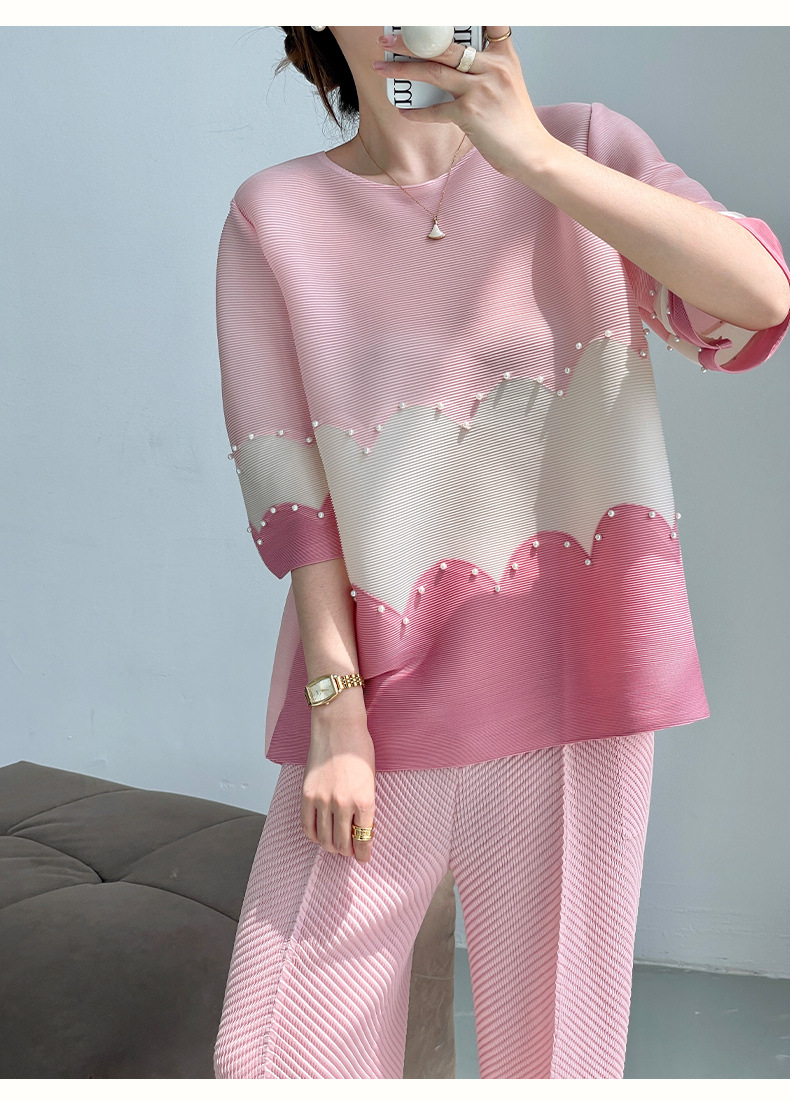 Áo thun nữ cổ tròn xếp ly phối màu đính hạt — Màu hồng chi tiết 13