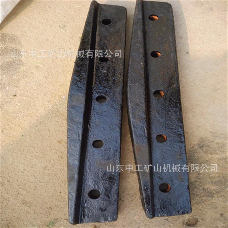 大量现货可发矿用牛角刮板配套螺栓 矿用马蹄环 压链块 型号全