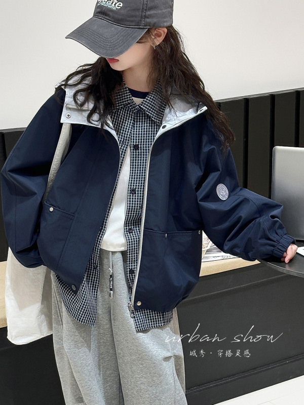 女童外套春秋装2025新款中大童洋气冲锋衣儿童秋季女孩连帽拉链衫|undefined