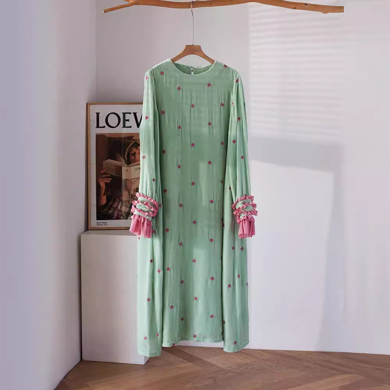 Heavy Embroidered Silk Velvet Dress Women's Big Brand Flat Texture High-End Mulberry Silk Fungus Sleeve Skirt