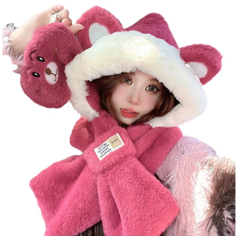 Osos de fresa caliente tres piezas set gorro osos guantes bufandas en otoño y invierno versátiles lindos gorros de peluche protectores de orejas image 6