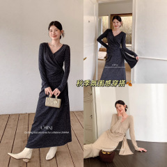 U+MINI十三行D7179新品法式气质长袖V领小衫+松紧腰半身裙套装女