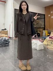 时髦皮马甲条纹连衣裙套装女2025年春秋款韩版洋气减龄显瘦两件套