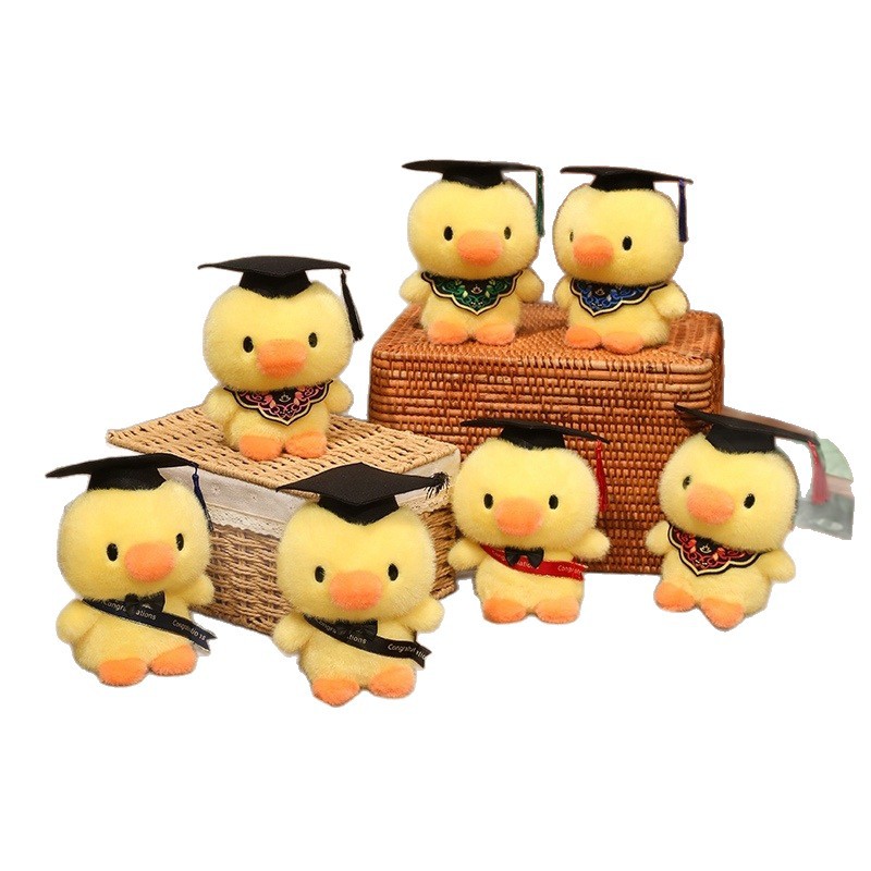 Cute Dr. Pato muñecas juguetes de peluche muñecas de tela muñecas estudiantes regalos de graduación con logotipo