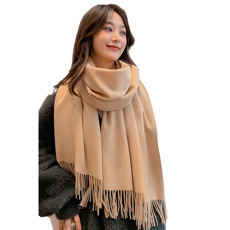 マフラーの女性の冬の新型ウールはカシミヤのマフラーの純色に似せています。|undefined