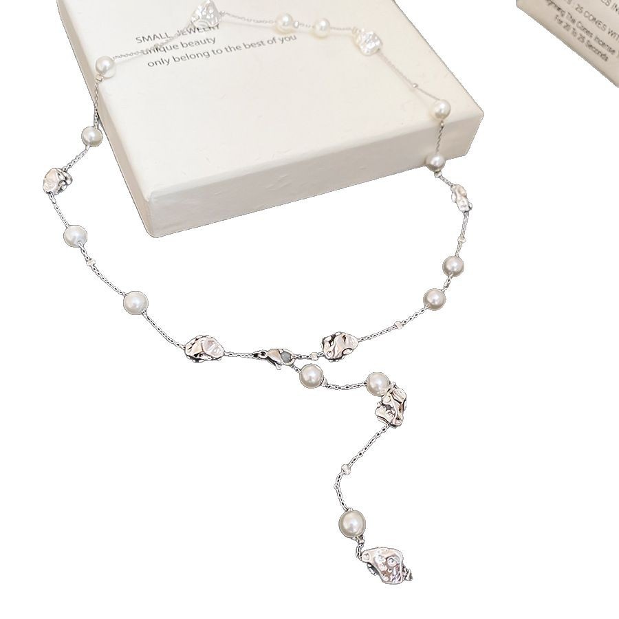 Collar de perlas artificiales irregulares transfronterizas, cadena de clavícula de todo fósforo de nicho simple femenina, joyería de lujo de alta gama ligera de moda