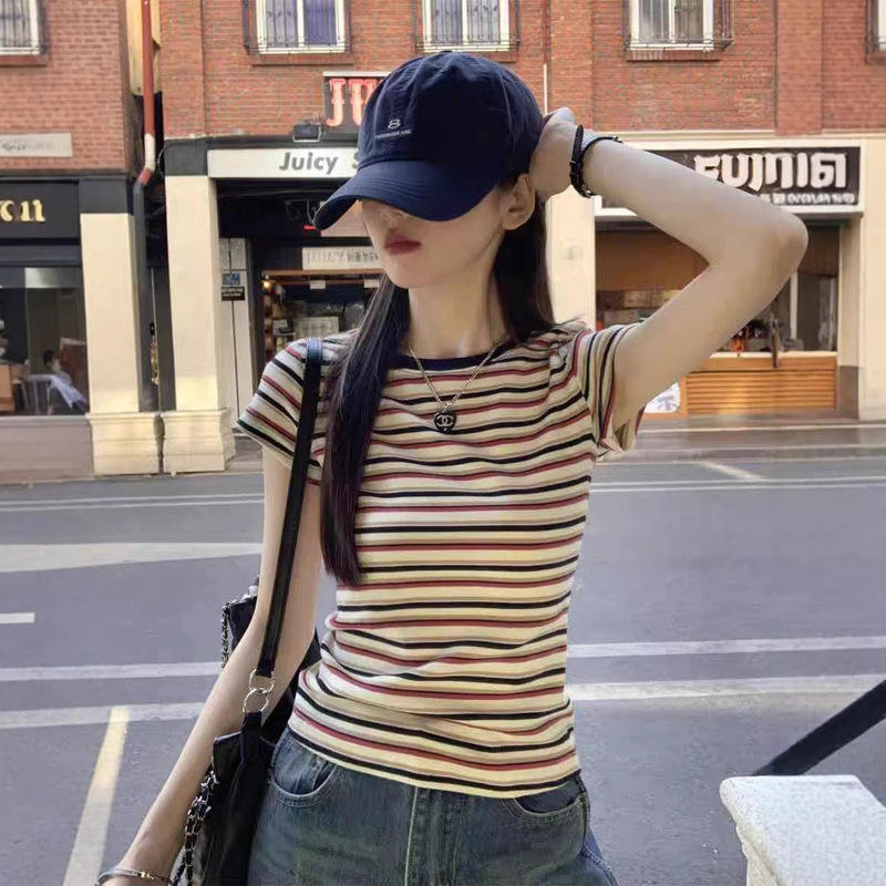 Summer Striped Short-Sleeve T-Shirt for Women, Slim Fit, Round Neck, Color-Blocking Top, Versatile, Combed Cotton Blend, Breathable Summer Striped Short-Sleeve T-Shirt for Women, Slim Fit, Round Neck, Color-Blocking Top, Versatile, Combed Cotton Blend, Breathable