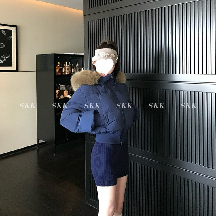 现货芬兰雪境 冬季毛领连帽白鸭绒收腰加厚短款羽绒服女外套|undefined