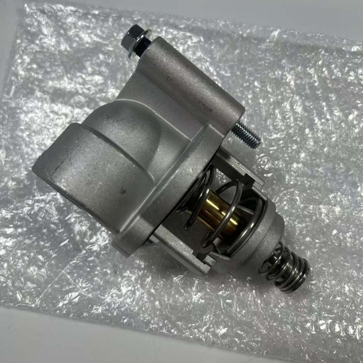12741009 Engine Coolant Thermostat Housing 12678780 Is Suitable for Chevrolet Buick Gmc