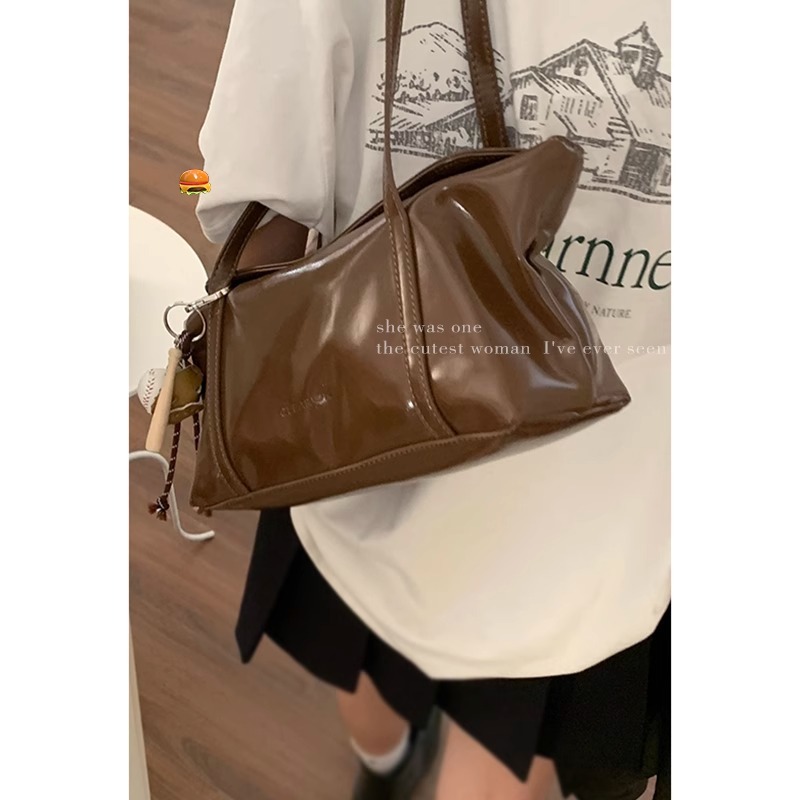 Retro high-end armpit bag women's bag new simple commuting bag large capacity shoulder bag_voghion.com