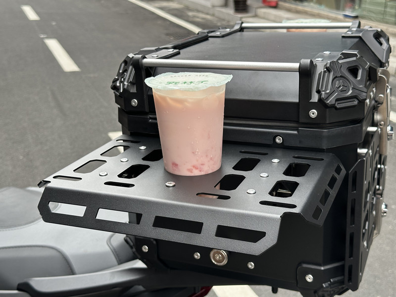 Motorcycle Modified Aluminum Alloy Quick-Release Tail Box 45L Dual Lock Waterproof Anti-Collision Universal Rear Tail Box Scooter Tail Box
