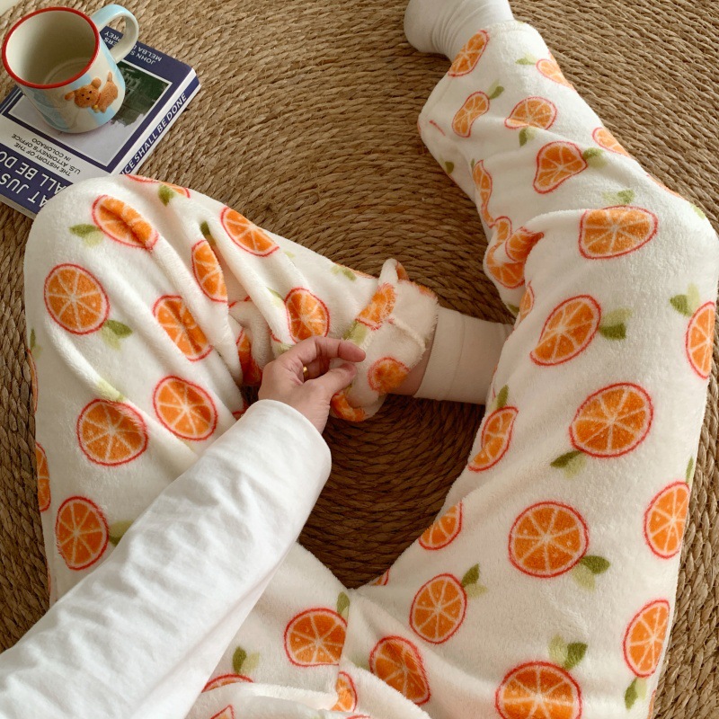 Pantalones de pijama de franela de dibujos animados de otoño y invierno para mujeres con pantalones de lana de coral caliente para estudiantes de lana de invierno para el hogar