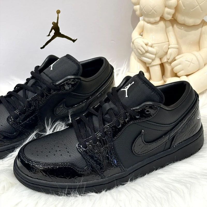 純粋なオリジナル AJ1 白黒青つま先ロートップトレンディなバスケットボールシューズキャンパス男性と女性の多用途カジュアルスポーツスケートボードシューズ|undefined