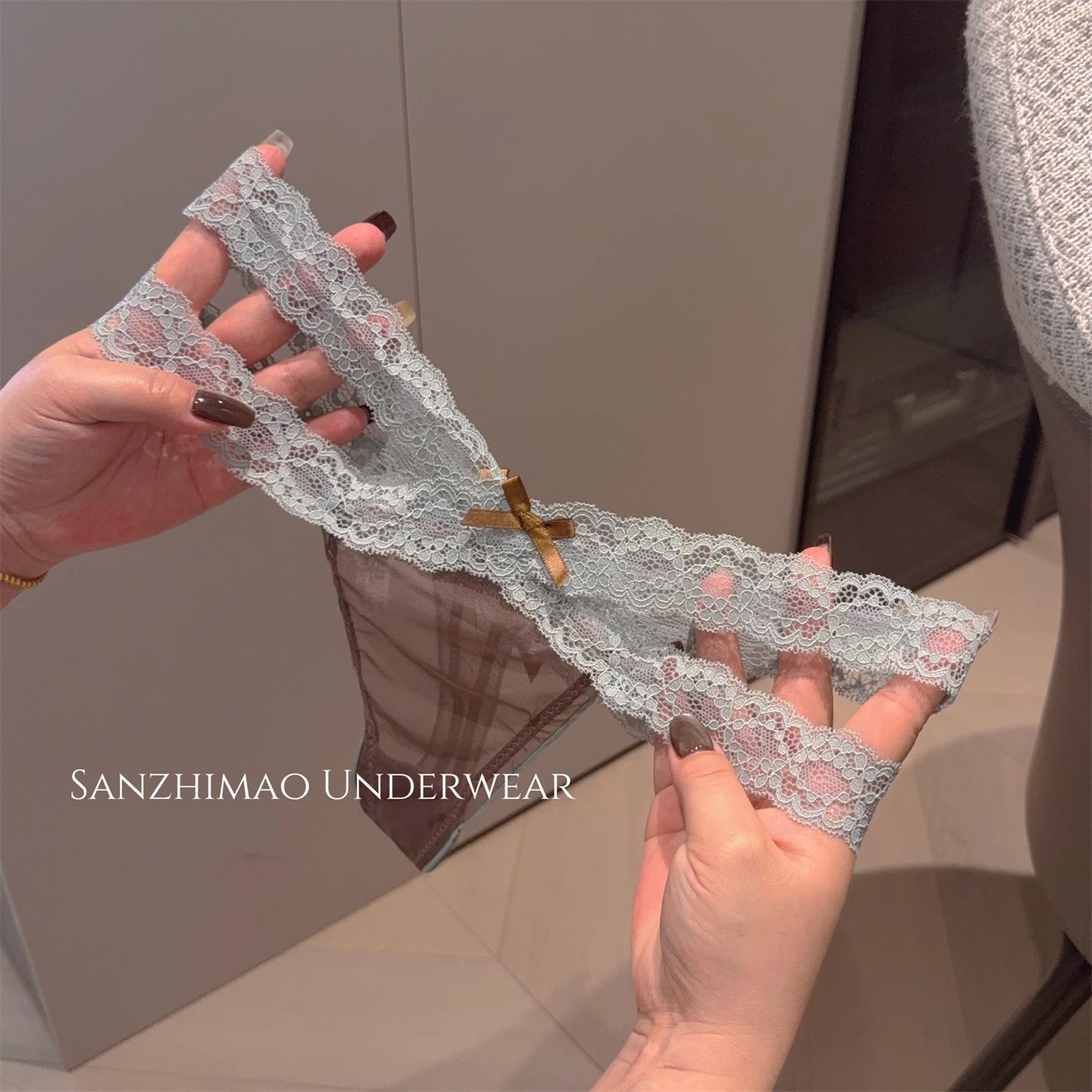 Yunyan Cross* New Sexy Hollow Lace Women's Low Waist Slightly See-Through Bow Briefs Pure Desire Style