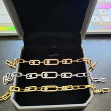 ���Q�Ʒ÷����荻��������Ů�W�������M荹Ű���H�ٴ����A���