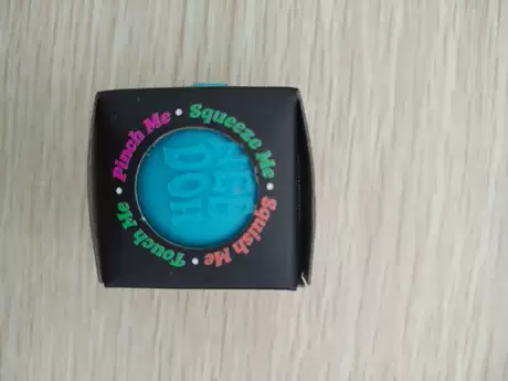 Small ball pinch music-blue