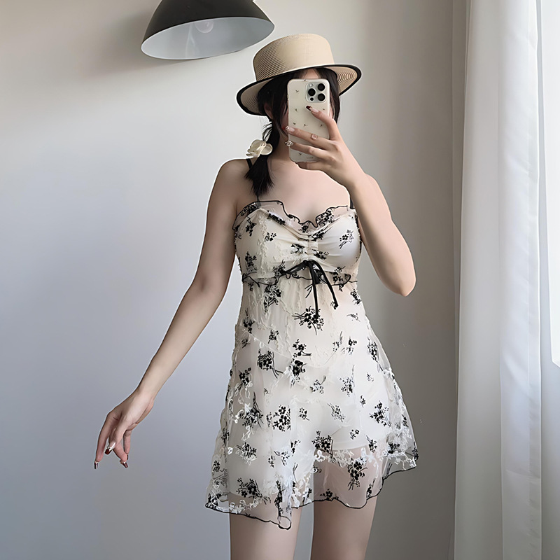 Estilo explosivo traje de baño de malla de estilo puro, vestido de una pieza con tirantes florales para mujer, traje de baño de vacaciones de playa de aguas termales al por mayor