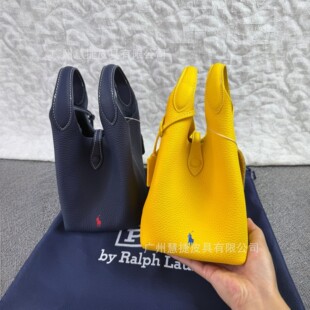 �羳Polo�¿�˻@�Ӱ���֦�y�^��ţƤˮͰ���μ�б����������Ů��